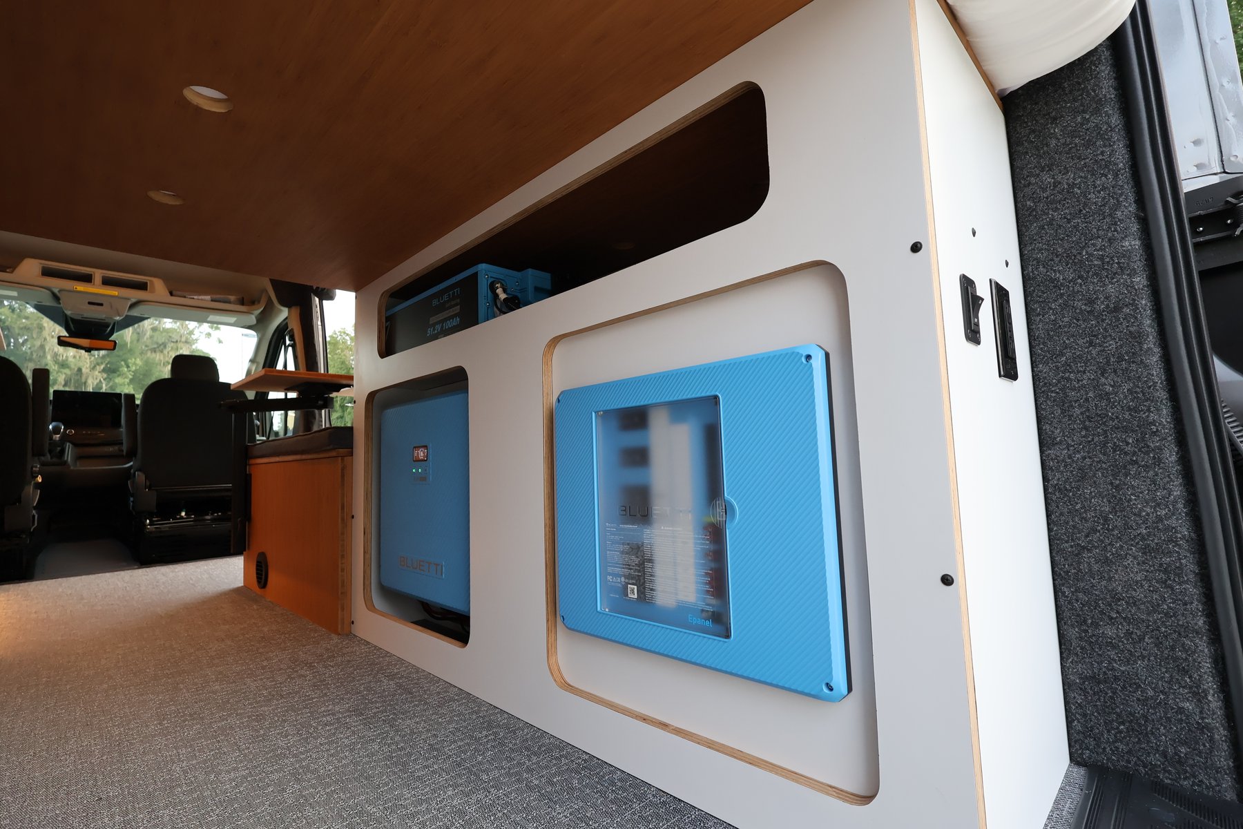 Aire 2026 Ford Transit AWD photo 6
